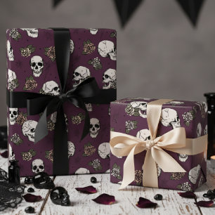 Maroon Little Gothic Totenköpfe und Rosen Blumenmu Geschenkpapier