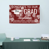 Maroon Modern Bubbles Glückwunschs Grad Abschluss Banner (Messeveranstaltung)