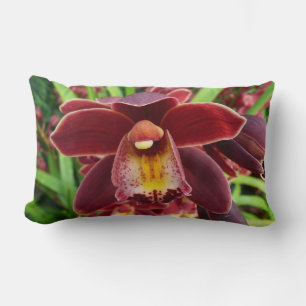 Maroon Orchids I Beautiful Red Floral Lendenkissen