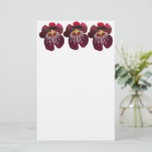 Maroon Orchids II Elegante Blumen Briefpapier (Stehend Vorderseite)