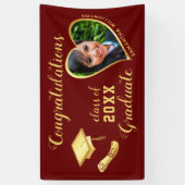 Maroon Red Class 2025 Abschluss Foto Banner (Vertikal)