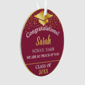 Maroon Red Gold Abschluss Class of 2025 Custom Ornament (Vorderseite)