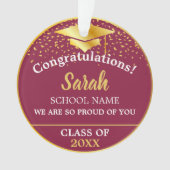 Maroon Red Gold Abschluss Class of 2025 Custom Ornament (Vorderseite)