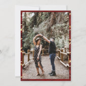 Maroon Red Gold Fluid Ink Foto Wedding Einladung (Rückseite)