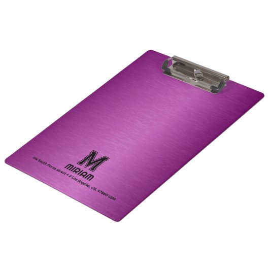 Maroon Red Metallic Textur Custom Black Text Klemmbrett (Schrägansicht)