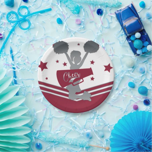 Maroon & Silver Stars Cheer Cheer führendes Party Pappteller (Party)