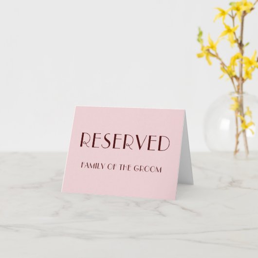 Maroon und Blassrosa Hochzeit vorbehalten Platzkar Karte (Gelbe Blume)