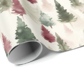 Maroon und Dark Green Pine Tree Geschenkpapier (Rolleneckpunkt)