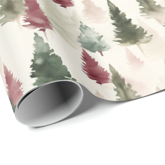 Maroon und Dark Green Pine Tree Geschenkpapier (Rolleneckpunkt)