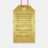 Maroon und das niedliche indische Brautpaar bevorz Geschenkanhänger (Rückseite)