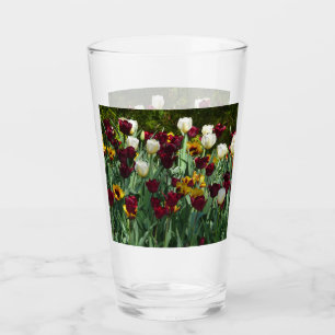 Maroon und Gelbe Tulips farbenfrohe Blumen Glas