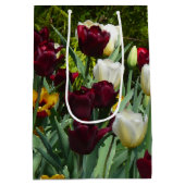 Maroon und Gelbe Tulips farbenfrohe Blumen Mittlere Geschenktüte (Rückseite)