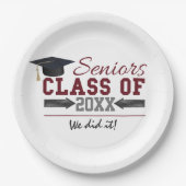 Maroon und Gray Graduation Party Plate Pappteller (Vorderseite)