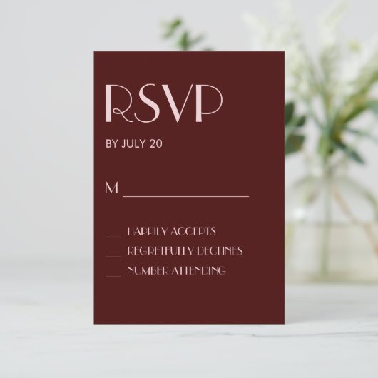 Maroon und hellrosa Hochzeitskarte RSVP Karte (Stehend Vorderseite)