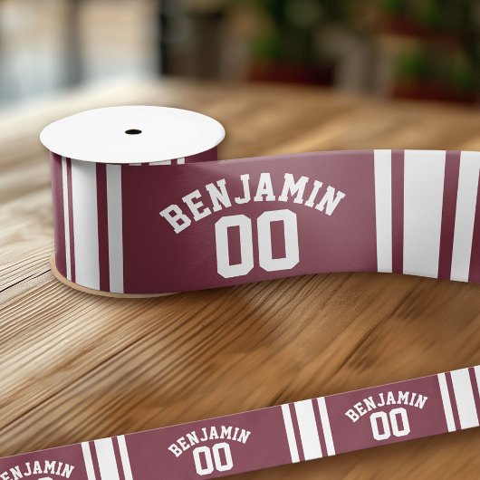 Maroon und White Jersey Stripes Individuelle Name Satinband
