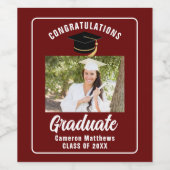 Maroon White Graduate Foto 2025 Graduation Party Weinetikett (Einzelnes Label)