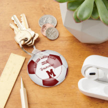 Maroon White Soccer-Team schenkt Kindersport