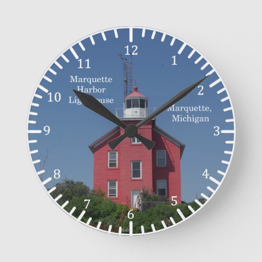 Marquette Harbor Lighthouse clock Runde Wanduhr (Vorderseite)