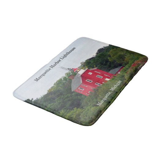 Marquette Harbour Lighthouse Badematte (Schrägansicht)