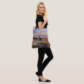 Marrakesch, Marokko - Djemaa el Fnaa-Platz Tasche (Am Model)