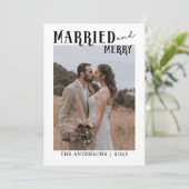 Married and Merry Christmas Newlyweds Holiday Dankeskarte (Stehend Vorderseite)