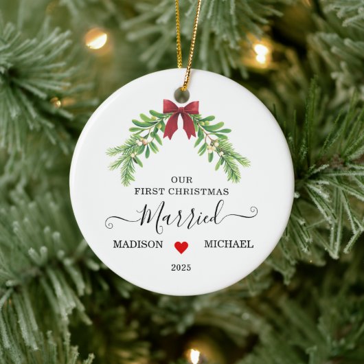  Married First Christmas Mistletoe Holiday Keramik Ornament (Baum)