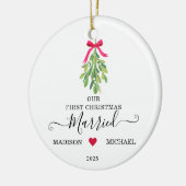  Married First Christmas Mistletoe Holiday Keramik Ornament (Links)