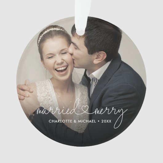 Married & Merry Heart Script Modern Custom Wedding Ornament (Vorderseite)