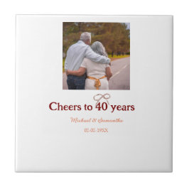 Marron Bogen jubelt zu 40-jähriger Hochzeit Fliese