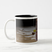 Mars Odyssey-Raumfahrzeug Zweifarbige Tasse (Links)