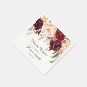 Marsala Burgundy Personalisierte Hochzeit Serviette (Ecke)