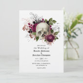 Marsala Floral Skull Halloween Gothic Wedding Einladung (Stehend Vorderseite)
