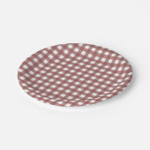 Marsala Gingham-Muster Pappteller (Schrägansicht)