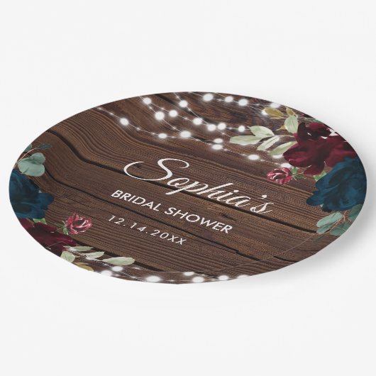 Marsala und Navy Blume Rustikales Brautparty Pappteller (Schrägansicht)