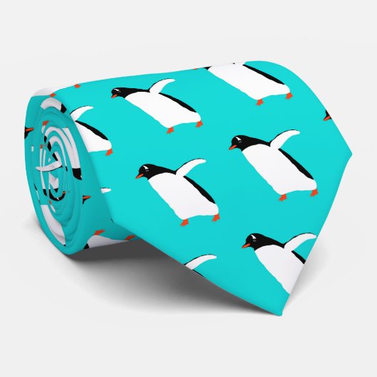 Marschierende Penguins auf einer Krawatte - Aqua (Gerollt)