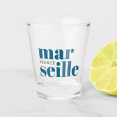 Marseille Frankreich moderne Typografie Schnapsglas (Vorderseite)