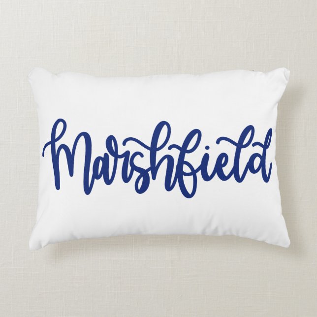 Marshfield Dainty Scripts Pillow Dekokissen (Vorderseite)