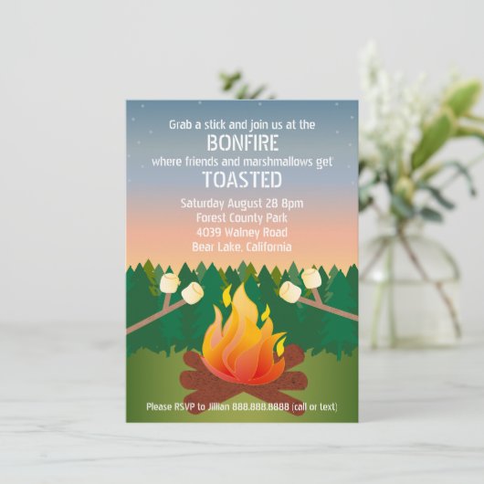 Marshmallows Toastes Bonfire-Party Einladung (Stehend Vorderseite)