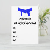 Martial Arts Blauer Gürtel Geburtstagsparty Einlad Einladung (Stehend Vorderseite)