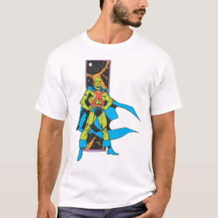 Martian Manhunter und Weltraum-Kulisse T-Shirt