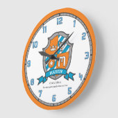 Martin Name bedeutet Buchstabe M Wappen orange Große Wanduhr (Winkel)