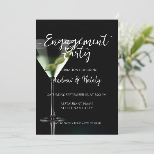 Martini-Cocktail auf schwarz Einladung (Stehend Vorderseite)