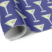 Martini-Drinks auf blauem Hintergrund Geschenkpapier (Rolleneckpunkt)
