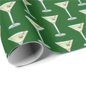 Martini-Drinks auf grünem Hintergrund Geschenkpapier (Rolleneckpunkt)