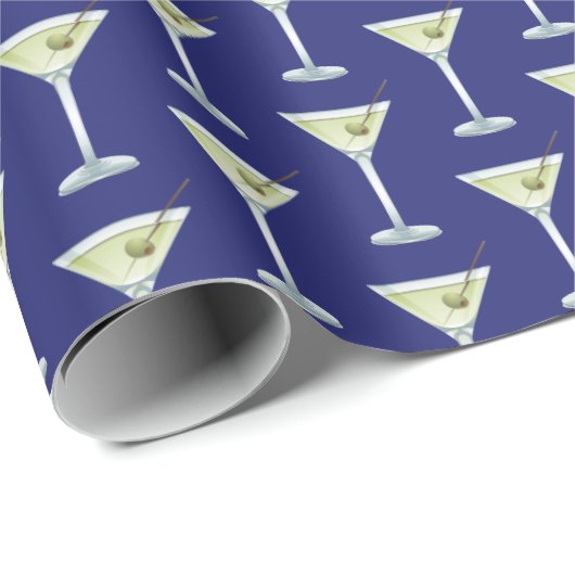 Martini Drinks On Blue Background Geschenkpapier (Rolleneckpunkt)
