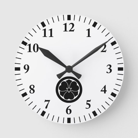 Maru B Runde Wanduhr (Vorderseite)