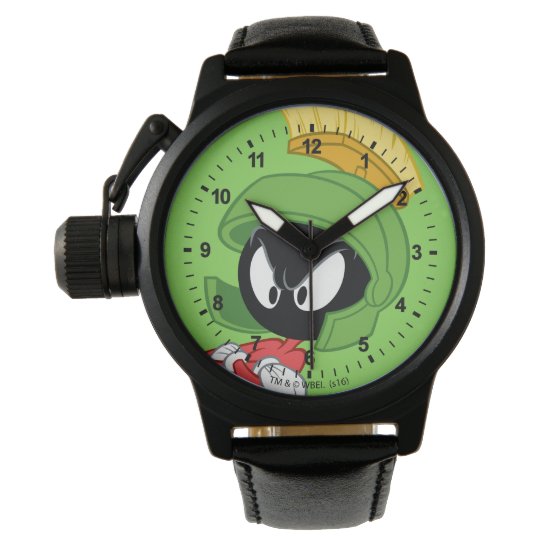 Marvin Die Martian Arme Gekreuzt Armbanduhr Zazzle De