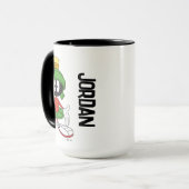 MARVIN THE MARTIAN™ Arms Open | Füge Deinen Namen Tasse (Vorderseite Links)