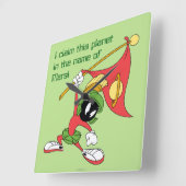 MARVIN THE MARTIAN™ Claiming Planet Quadratische Wanduhr (Winkel)