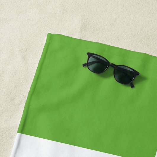 MARVIN THE MARTIAN™ Glitch Strandtuch (Beispiel)